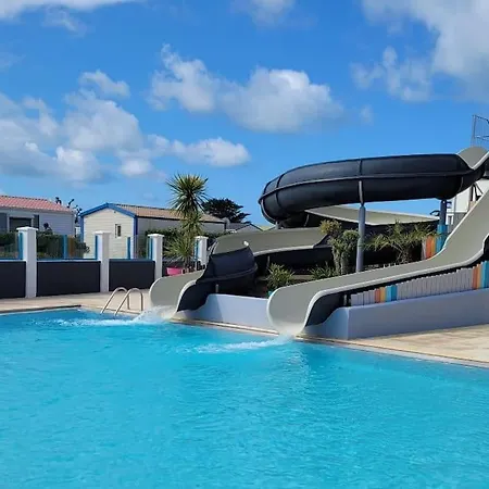 Mobil 4 Pers Dans 5 Etoiles Avec Piscine Et Acces Direct Дом отдыха *