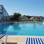 Prázdninový dům Mobil 4 Pers Dans 5 Etoiles Avec Piscine Et Acces Direct
